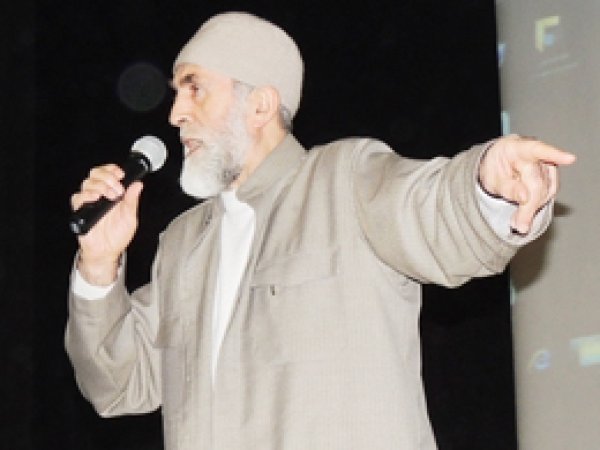 'Şahadet, dini için canını feda etmektir'