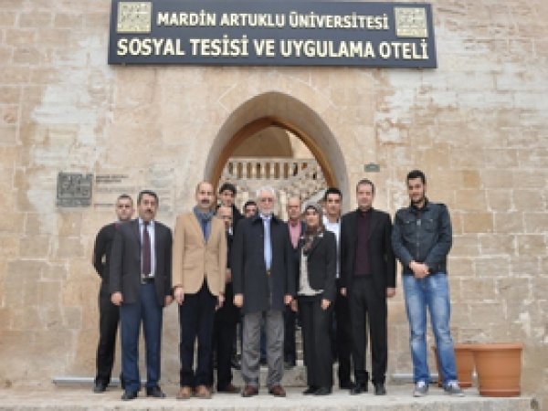 Rektör Ağırakça'dan tam not aldılar