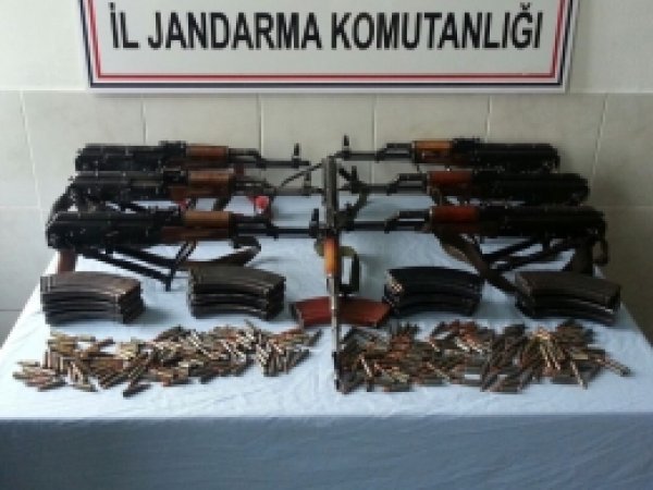Şırnak'ta 7 adet kaleşnikof ele geçirildi