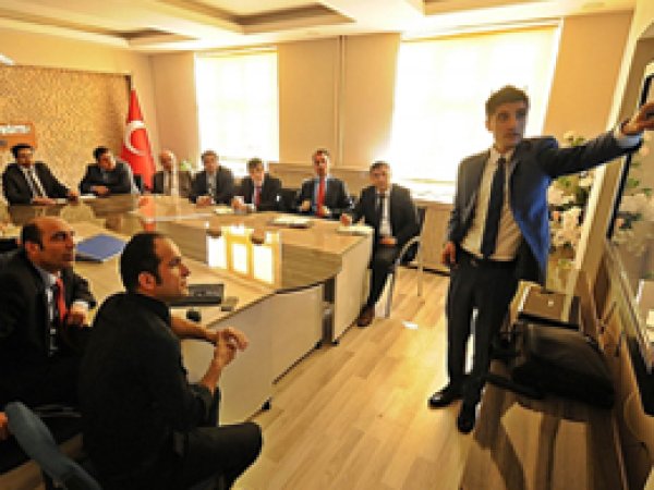 İlçelere “Strateji Planlama” Semineri 