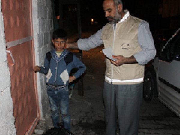 Bismil Vefa-Der Fakirlere Umut Olmaya Devam Ediyor 