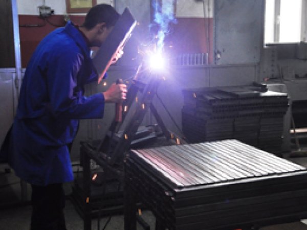 Makine ve Ekipmanlarıyla Fabrikayı Andıran Okul! 