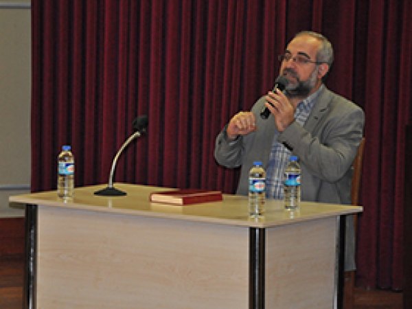 'Peygamberimiz bir ahlak peygamberidir'