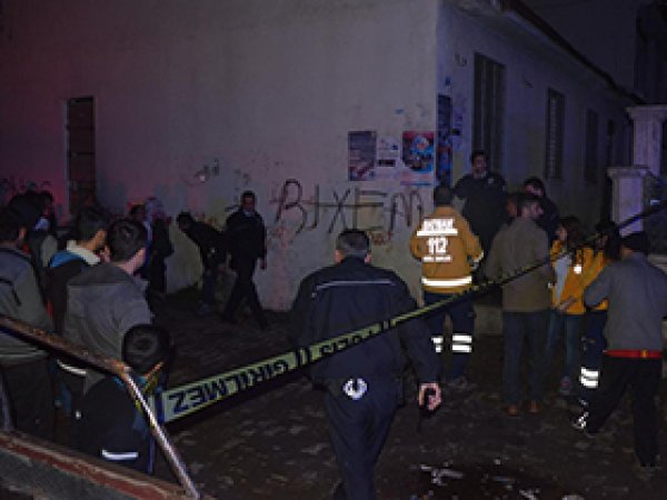 Trafoya giren çocuk akıma kapıldı 