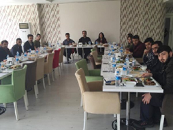 Öğrenci kulüp başkanları yemekte buluştu