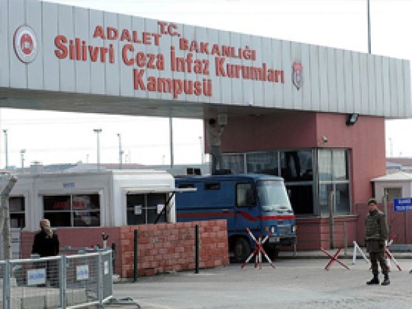 Balyoz sanıklarının toptan beraati istendi