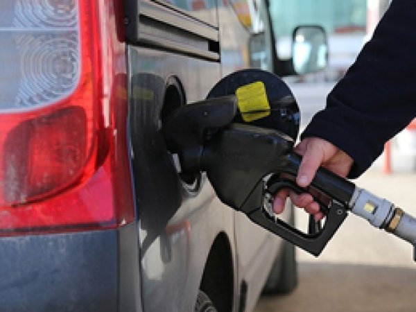 Motorinde 4 kuruşluk fiyat artışı