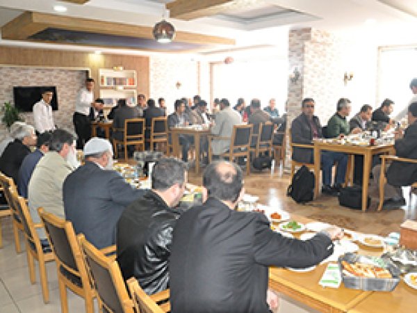 Peygamber Sevdalıları basınla bir araya geldi