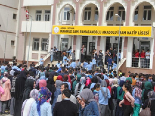 İmam Hatip Lisesi’nde Kutlu Doğum etkinliği