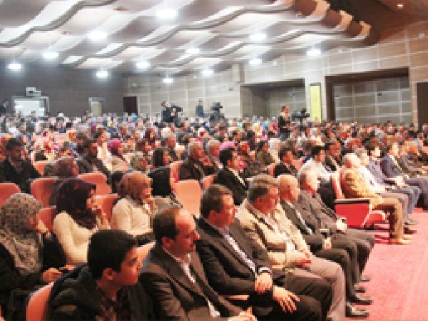 DÜ'de 'Yunus Emre' konferansı