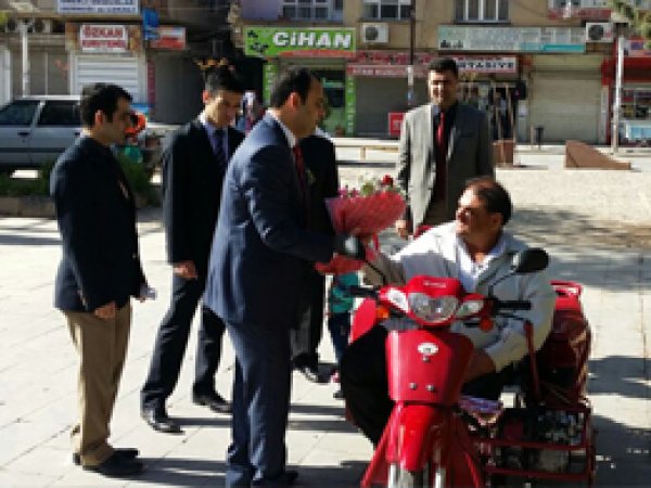 Engelli vatandaş motor bisikletine kavuştu