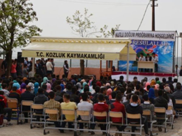 Batman’da liseli öğrenciler Kutlu Doğumu kutladı