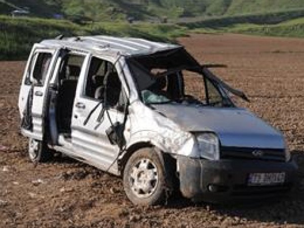 Cizre'de kaza: 2 ölü 4 yaralı