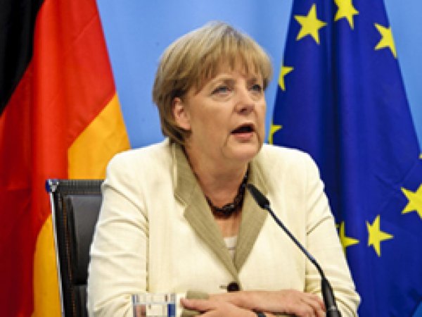 Merkel: BND ve NSA'in işbirliği sürecek
