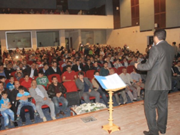 Mardin'de 'Ümmetin Sesi' programına yoğun ilgi