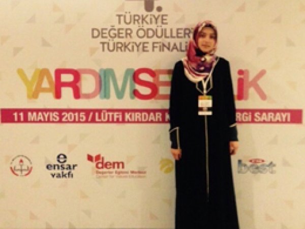 Batman İHL öğrencisi ödülünü aldı