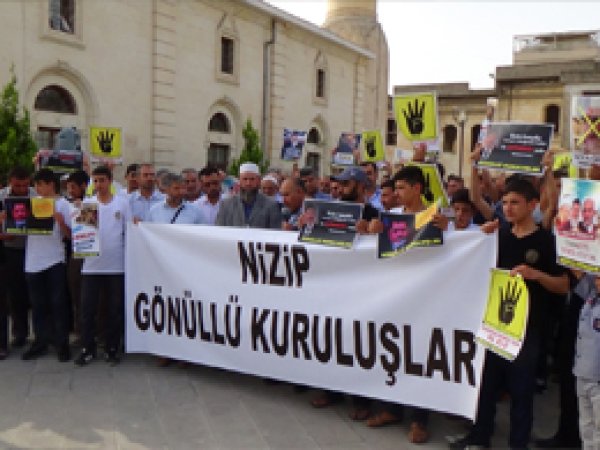 Nizip’ten Mursi’ye destek