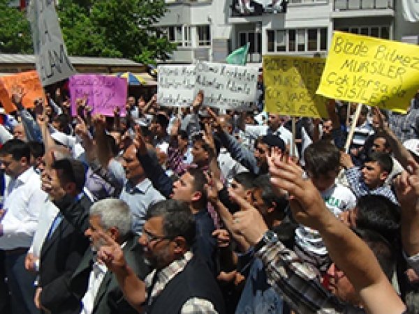 İdam kararları Antep'te lanetlendi
