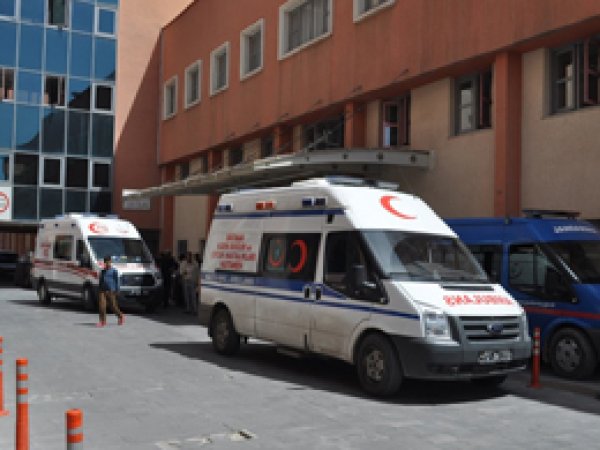 Arazi kavgasında yaralananlardan biri öldü