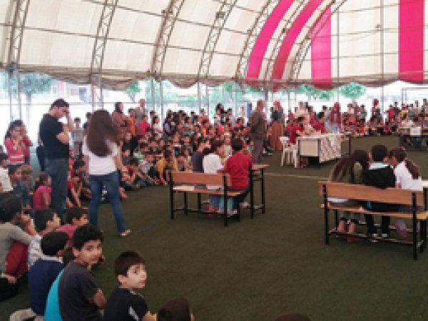 İlkokul öğrencileri bilgi yarışmasında ter döktü