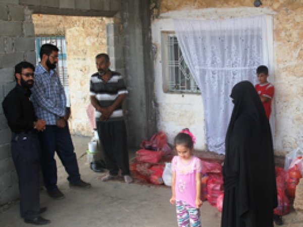 Midyat Azim Der'den yetim aileye yardım
