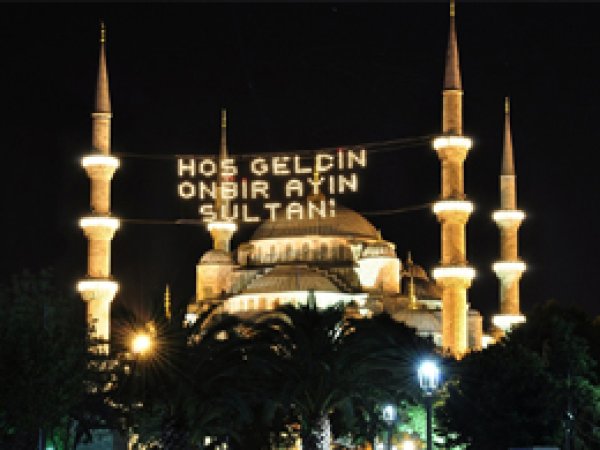 'Sağlıklı bir oruç için mutlaka sahura kalkın'
