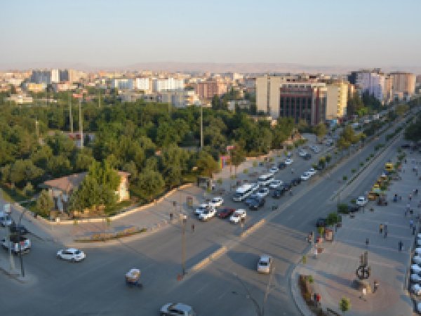 ‘Diyarbakır Caddesi’ne Cami istiyoruz’