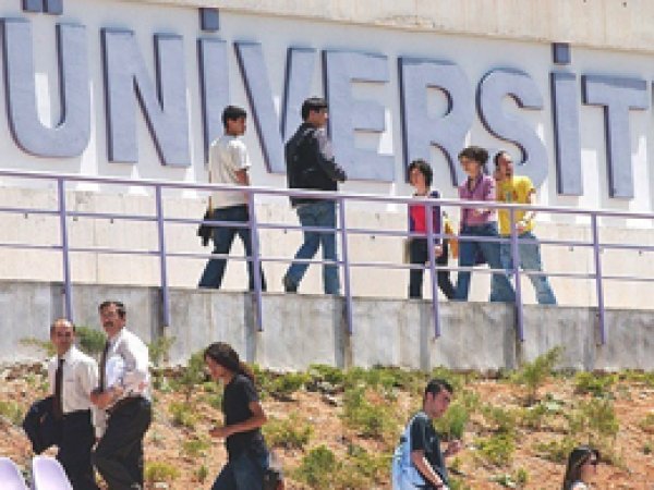 Üniversitelere tercih başvuru süresi uzatıldı