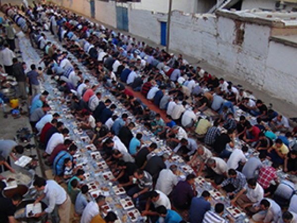 Ji Şefkat Dera Çinarê ji bona 800 kesan fitar