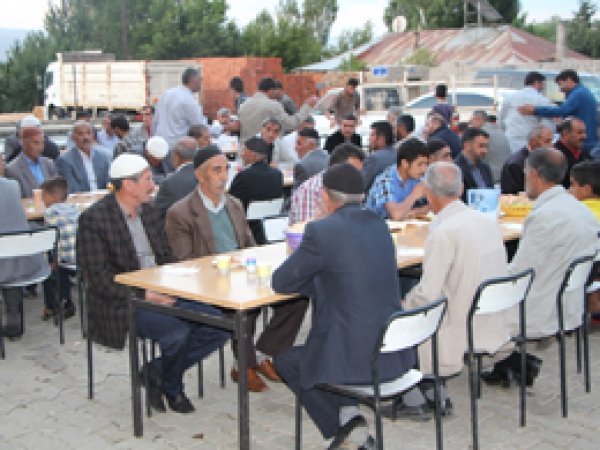 Qey Murat Akansu Mewlîd dîya