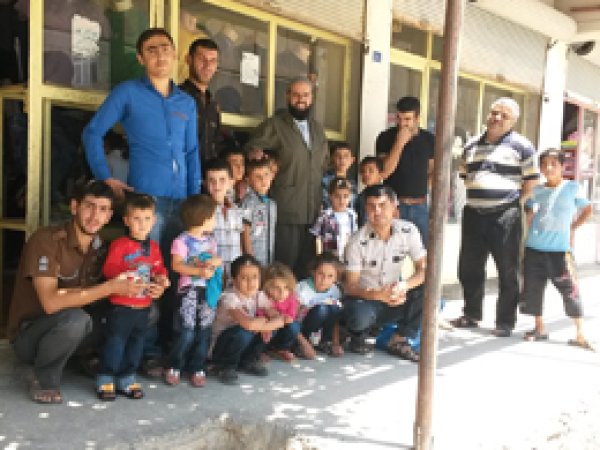 Gürbüz İrşad Der’den giyim ve gıda yardımı