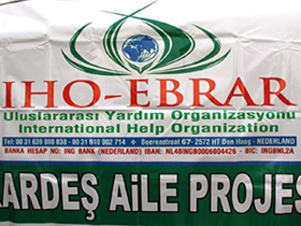 İHO EBRAR Hani'de yardım dağıttı
