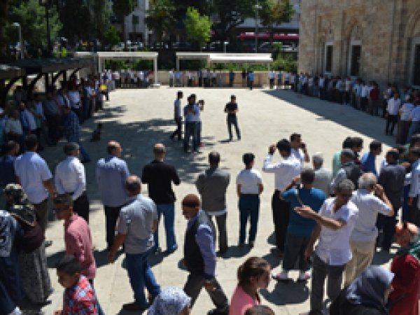 Bursa’da örnek bayramlaşma