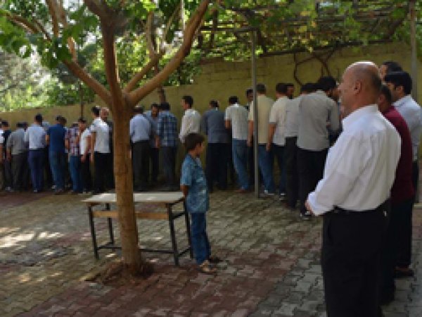 İlim Der Kozluk’ta halkla bayramlaştı