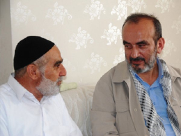Kudüs TV’den şehit ailelerine bayram ziyareti