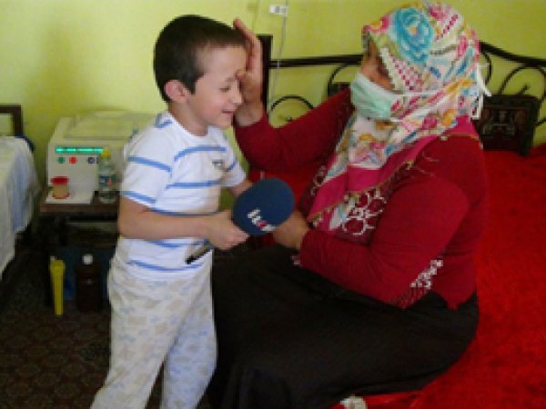 Sistinozis hastası çocuk yardım bekliyor