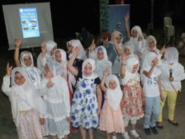 Kur’an öğrencisi miniklerin sertifika heyecanı