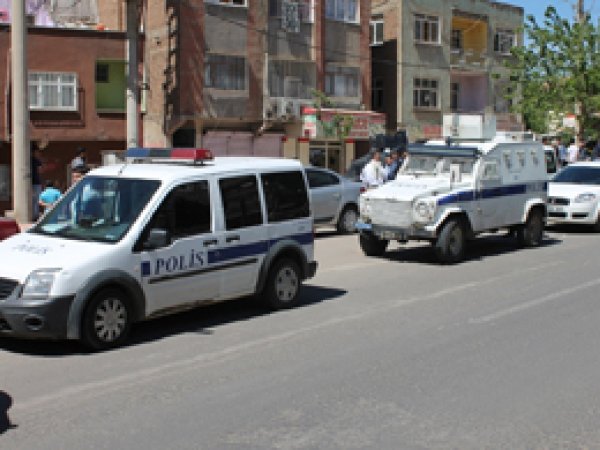 Diyarbakır’da bir kişi öldürüldü