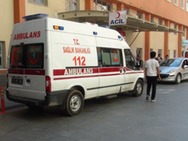 Hamur makinesine kaptırdığı kolu kurtarılamadı