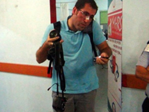 Gazetecilere çirkin saldırı