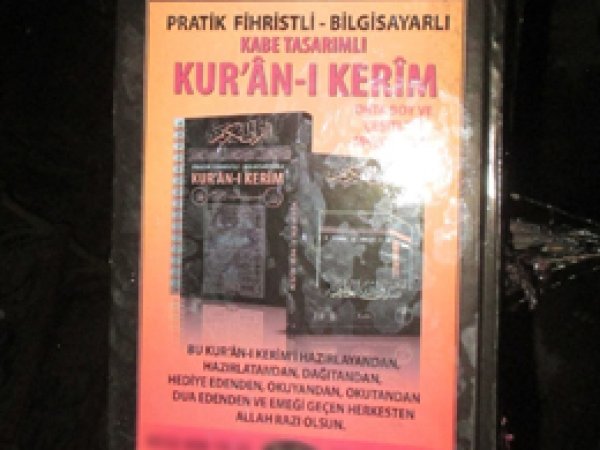 Küle dönen evde yanmayan Kur’an hayrete düşürdü