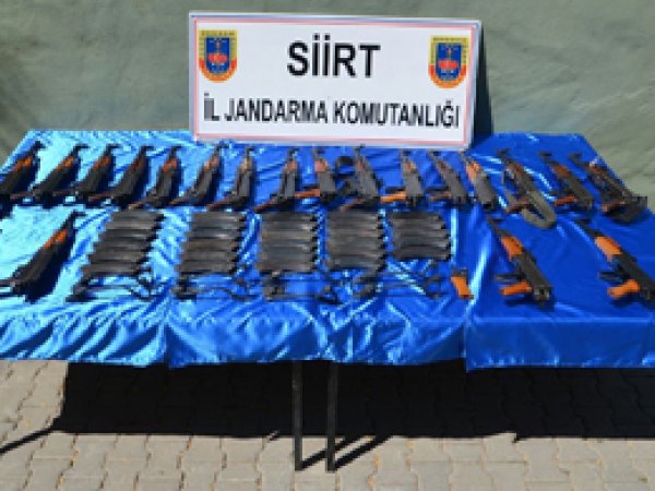 Siirt’te çok sayıda kalaşnikof ele geçirildi