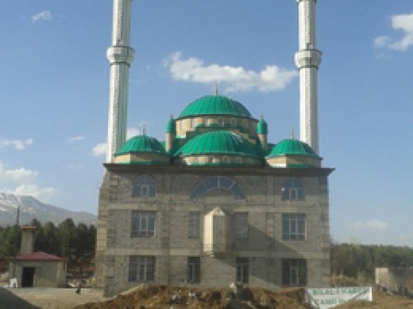Tatvan’da 7 cami ve 3 Kur'an kursu yapılıyor