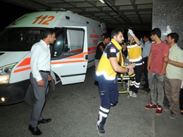 Van'da jandarma karakoluna bombalı saldırı