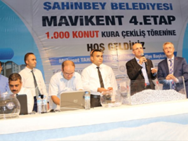 Gaziantep’te dar gelirli vatandaşlar ev sahibi oldu