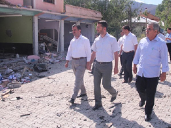 HÜDA PAR’dan bombalı saldırı yapılan Balaban’a ziyaret