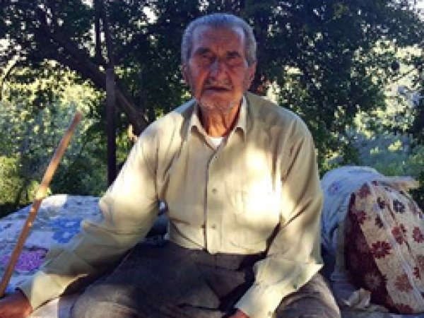 Halil dedenin 7 karısından, 30 çocuğu, 400 torunu var
