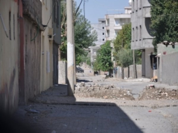 Silopi'de polise bombalı saldırı