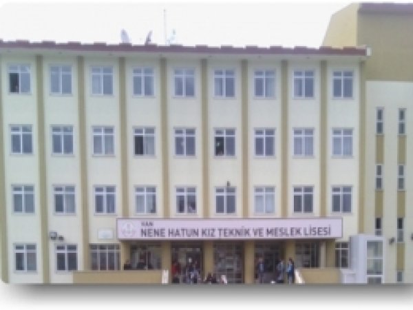 HDP'li Van Belediyesi kız öğrenci yurdunu mühürledi