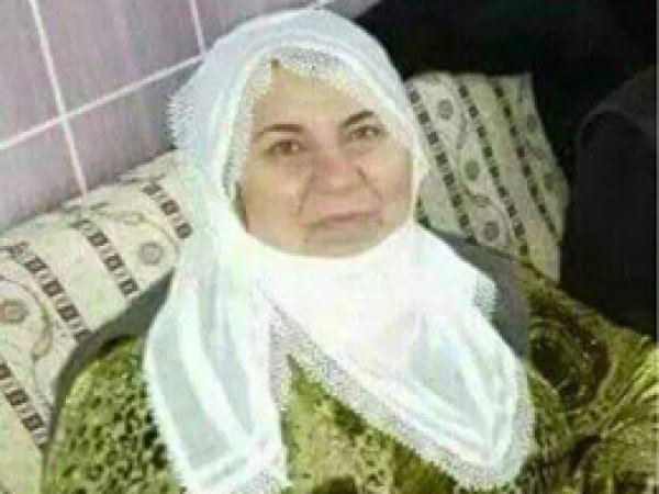 Çatışmada balkonda bir bayan kurşunların hedefi oldu
